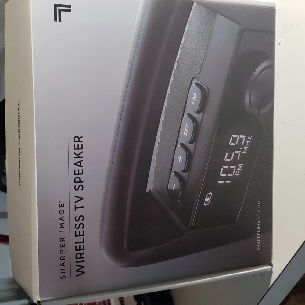 Wireless TV speaker
